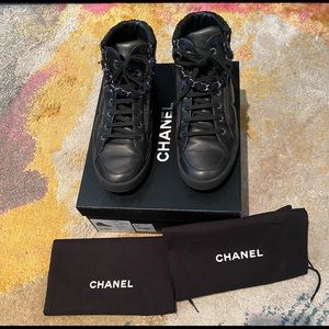 💯 Authentic Chanel Sneakers